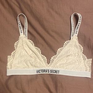 Victoria’s Secret cream lace large bralette